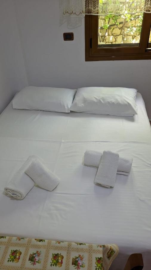 Hasani Apartments Sarandë Eksteriør billede